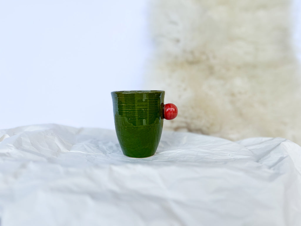 ZELENA skodelica z rdečo SREDNJA