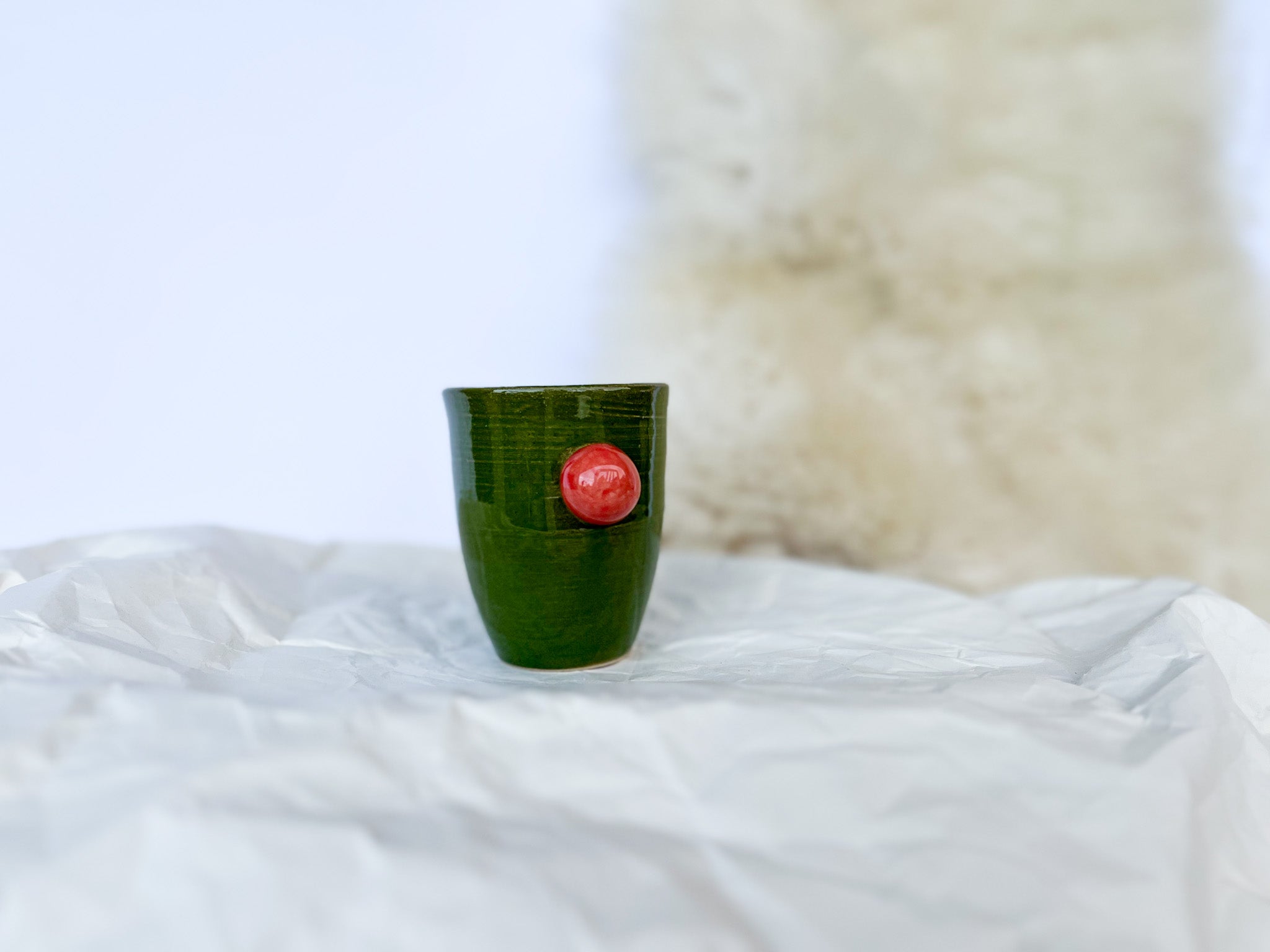 ZELENA skodelica z rdečo SREDNJA