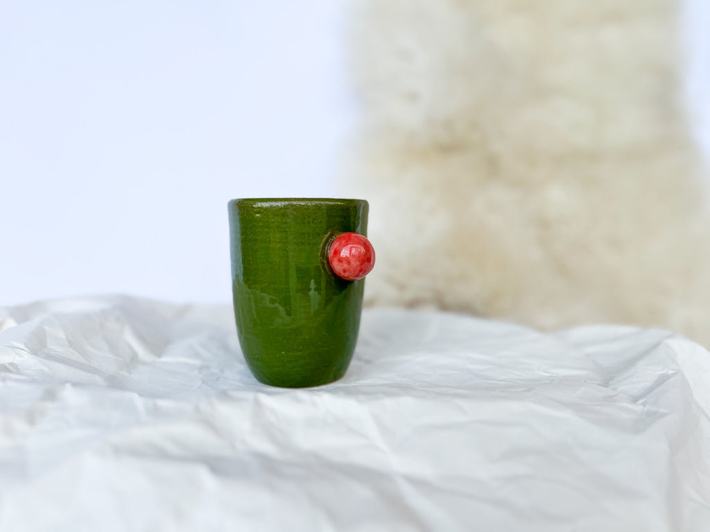 ZELENA skodelica z rdečo SREDNJA